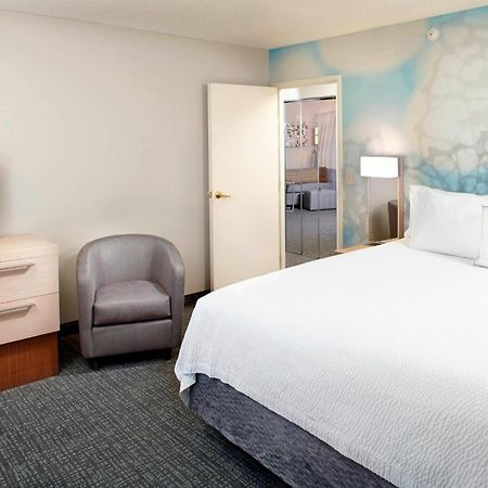 Hotel Courtyard By Marriott Lansing Extérieur photo