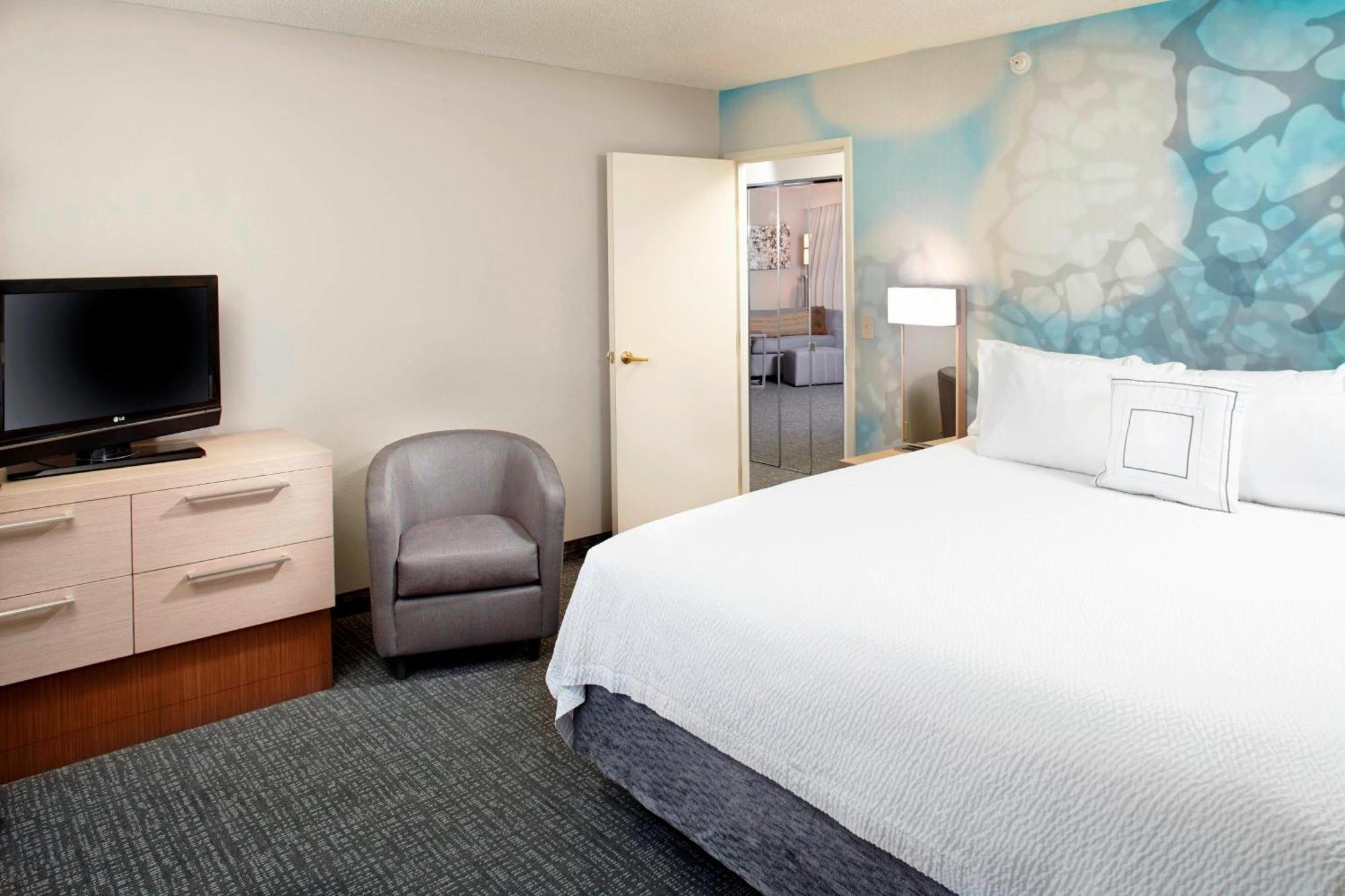 Hotel Courtyard By Marriott Lansing Extérieur photo