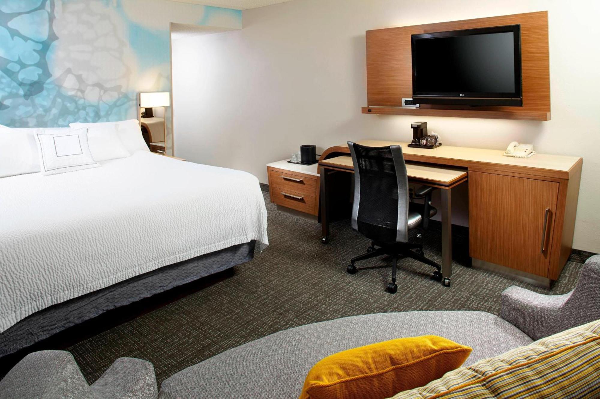 Hotel Courtyard By Marriott Lansing Extérieur photo