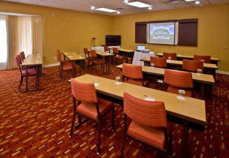 Hotel Courtyard By Marriott Lansing Extérieur photo