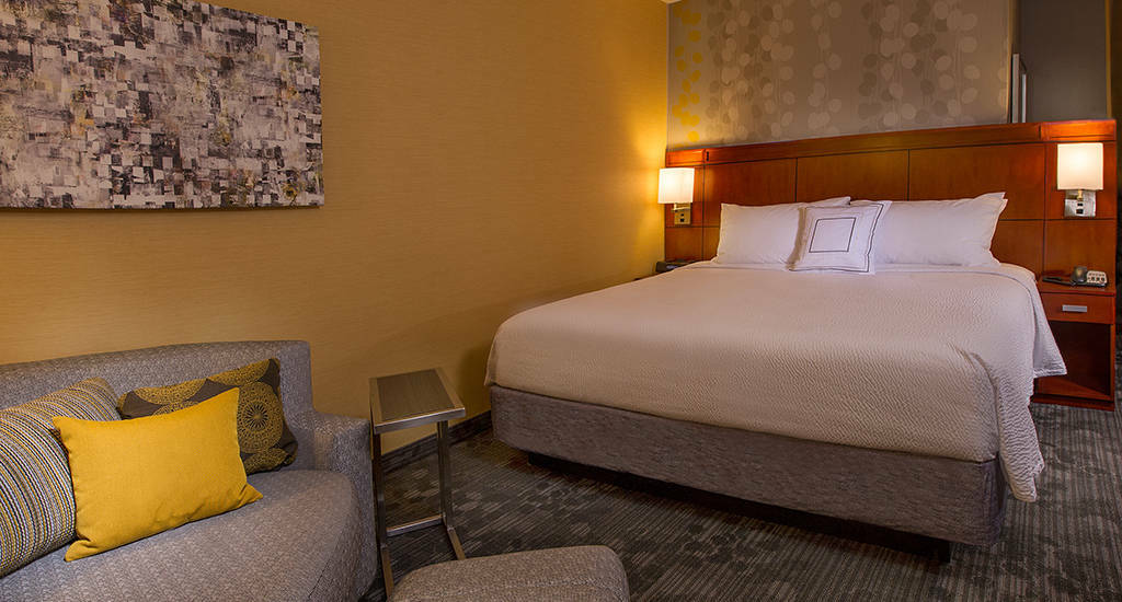 Hotel Courtyard By Marriott Lansing Extérieur photo